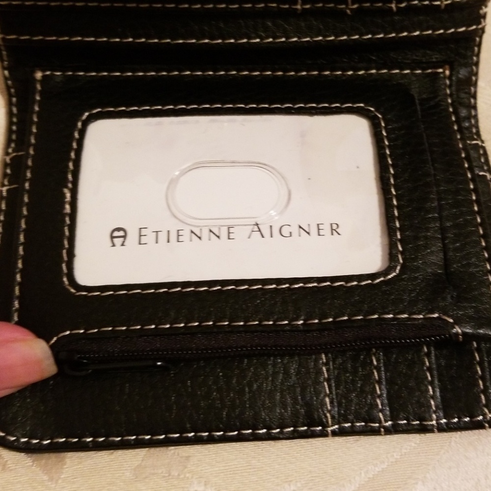 Wallet - Picture 5 of 8